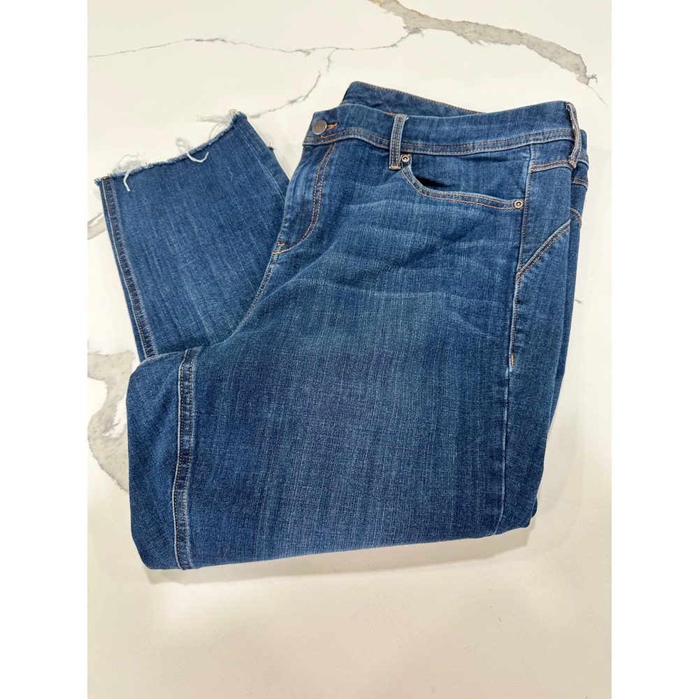 NYDJ Curves 360 Boost Cropped Jeans Frayed‎ Hem Dark Wash Size 20